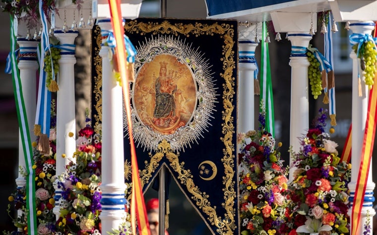 El Simpecado estrenado durante la pasada romería