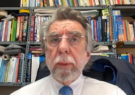 Antonio Escribano, nutricionista: «Si le añadimos una cucharadita de aceite al yogur multiplicamos su efectos»