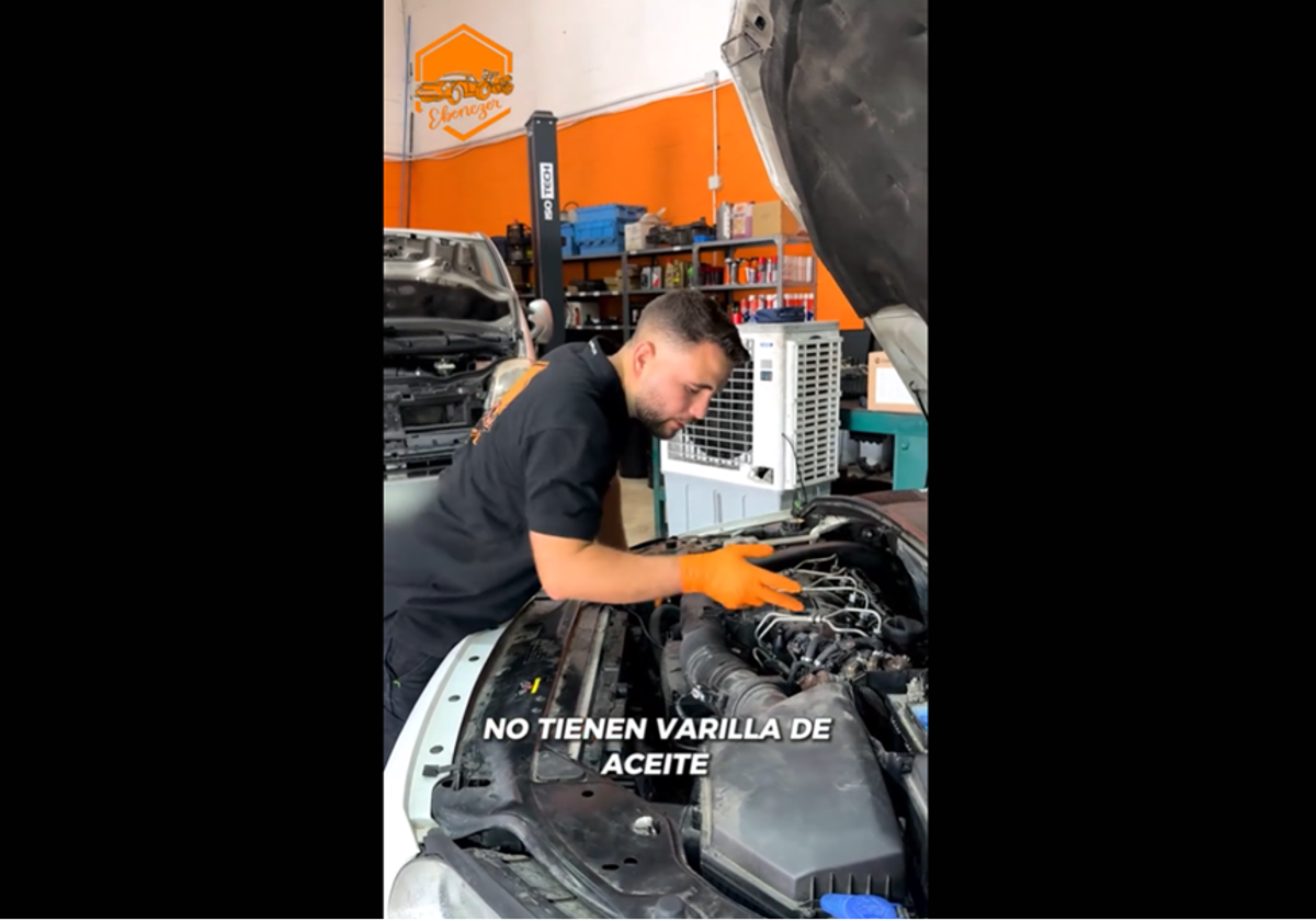 Juan José, mecánico, habla sobre los coches que no tienen varilla de aceite