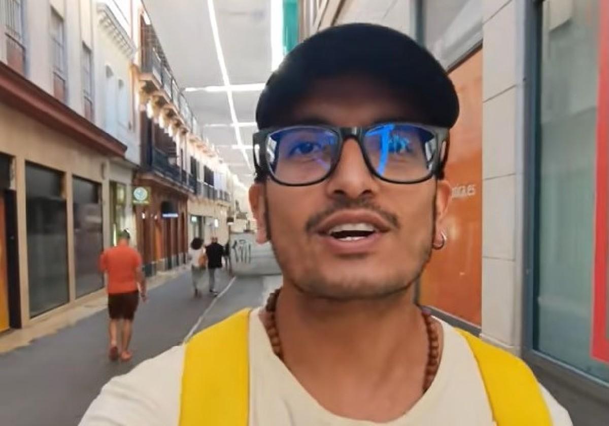 Un colombiano entra en una tienda de Huelva y se queda sin palabras al ver esto