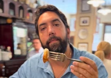 Un conocido influencer de Sevilla alucina con los platos de este restaurante de Huelva: «De las mejores barras de España»