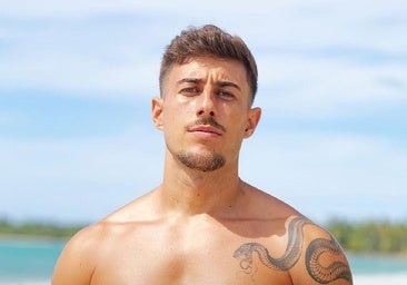 Así es Borja, el onubense que participa en 'La Isla de las Tentaciones': afirma ser «muy golfo» y un «crack con las manos»