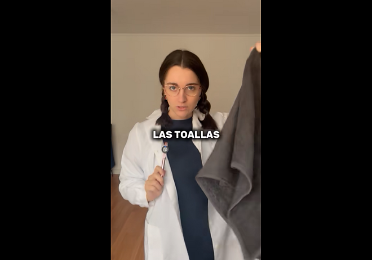 Carolina, bióloga, aclara cada cuánto tiempo hay que lavar la toalla de la ducha