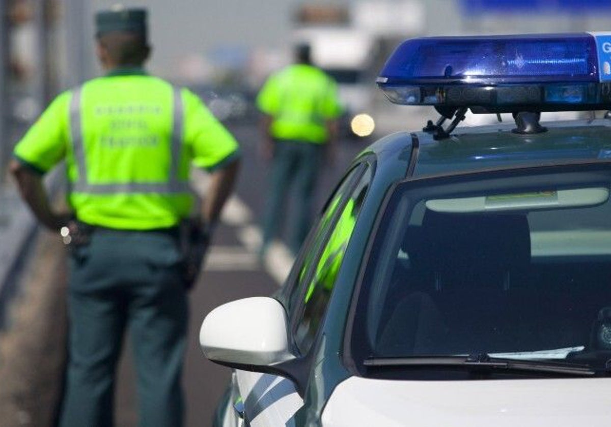 Agentes de la Guardia Civil de Tráfico se han desplazado hasta la zona