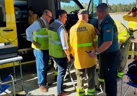 El fuego avanza de Bonares a Lucena: la Junta recomienda a los vecinos permanecer en sus casas