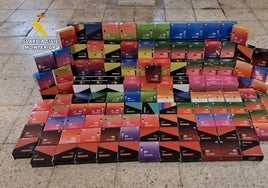 La Guardia Civil interviene casi 3.000 vapers en establecimientos de 'desavío' en Huelva