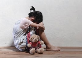 Condenado a cinco años de cárcel en Huelva por enviar fotos sexuales a una menor y solicitarle imágenes de su cuerpo desnudo