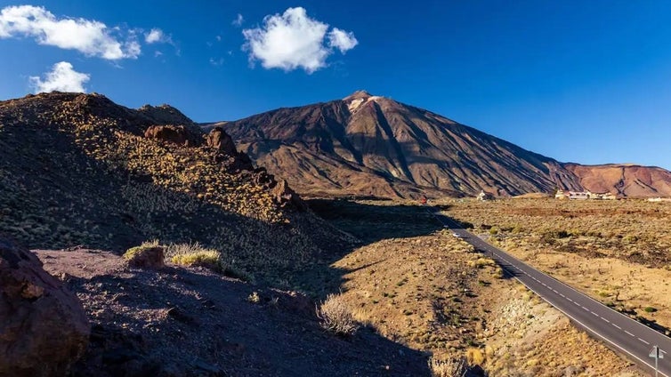 Muere una pareja de Huelva mientras hacía senderismo en el parque del Teide
