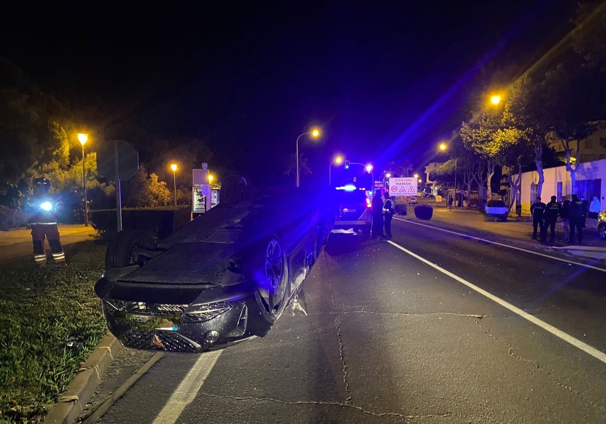 Uno de los coches implicados en el accidente en El Portil