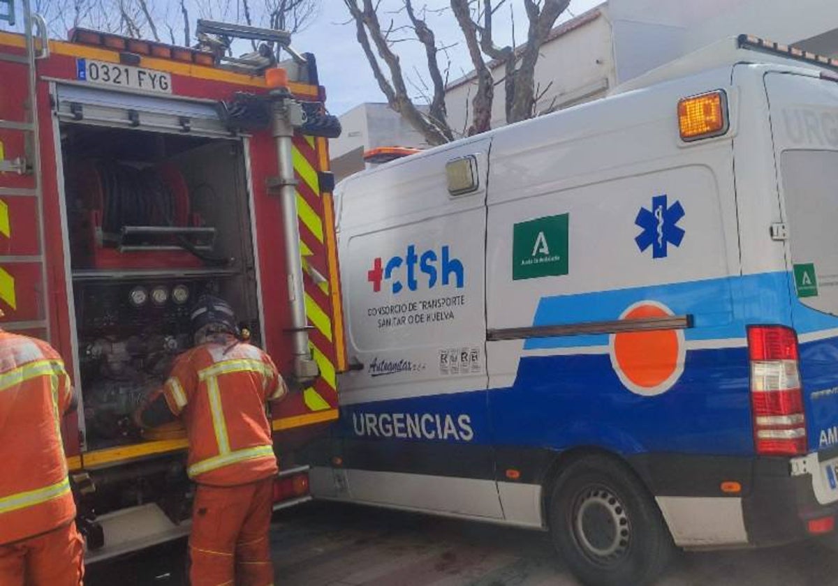 Una ambulancia del servicio de emergencias