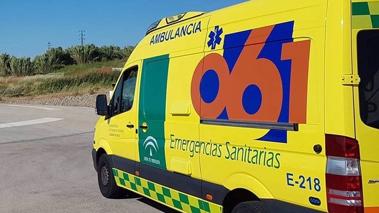 Varios heridos en el choque de un camión y un autobús con escolares que venían de ver un entrenamiento del Recreativo de Huelva