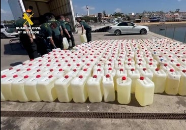 Narcotráfico en Huelva: Intervenido en el río Piedras un velero con 7.300 litros de combustible para el narco