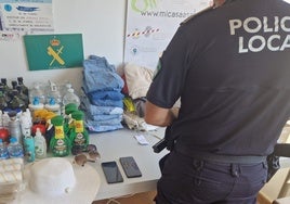 Detenida una mujer por varios hurtos en establecimientos de Matalascañas: agredió a dos empleados al ser descubierta