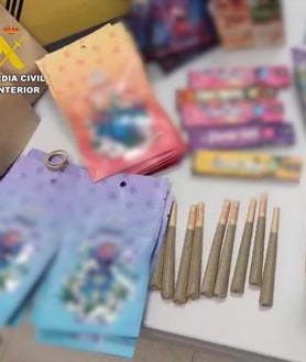Imagen secundaria 2 - Dos detenidos y otros dos investigados en Valverde y Riotinto por tráfico de drogas en locales &#039;grow shop&#039;