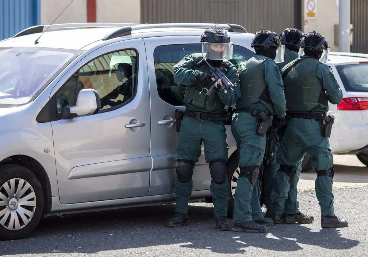 Imagen de archivo de una operación de la Guardia Civil en la capital