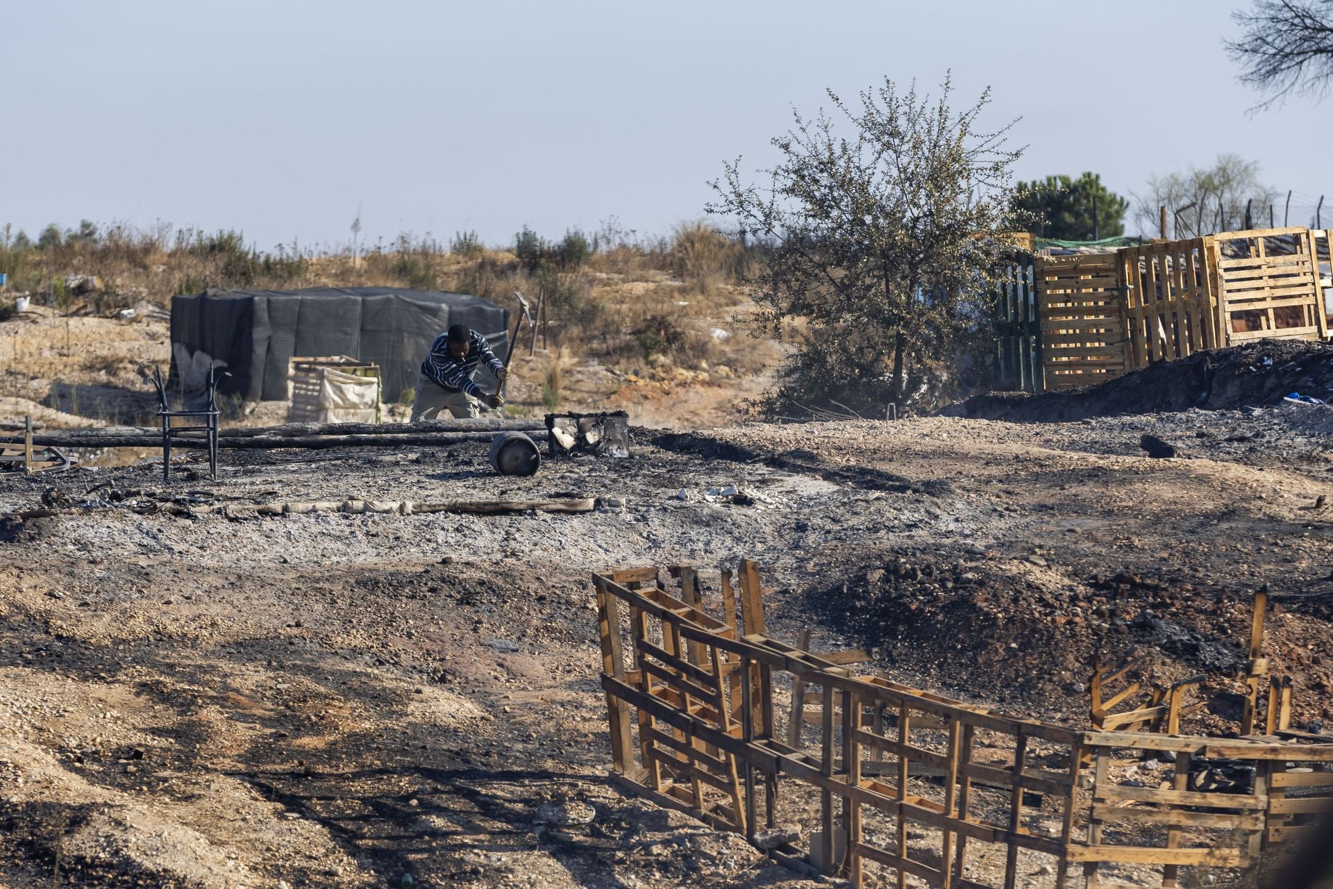 Así ha quedado el asentamiento chabolista de Palos tras el nuevo incendio