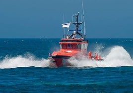 Evacuadas tres personas del pantalán de Marina del Odiel tras sufrir daños por el temporal