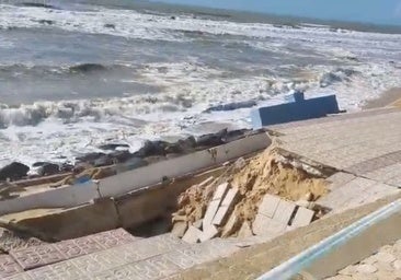 La borrasca Claudia da otro golpe fatal al dañado paseo marítimo de Matalascañas: «Queremos soluciones eficaces»