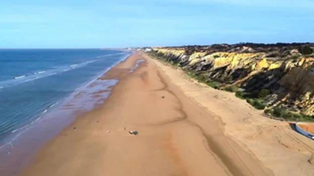 Vista aérea de la playa del Parador de Mazagón