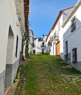 Imagen secundaria 2 - Linares de la Sierra