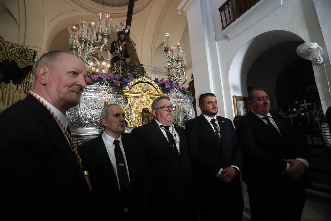 Fotos: el estreno procesional del Nazareno de la Obediencia de Cádiz