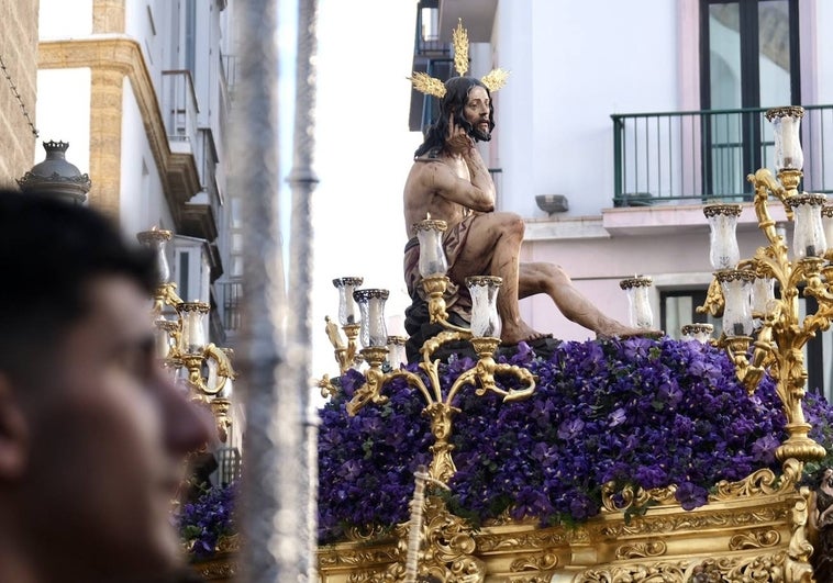 Fotos: el paso de Humildad y Paciencia de Cádiz en este Domingo de Ramos