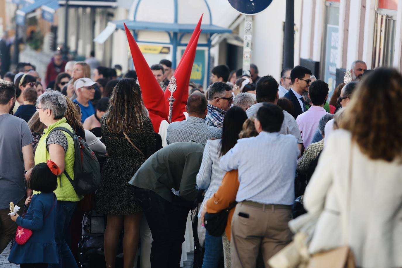 Fotos: Las Penas y su andar por las calles de Cádiz en este Domingo de Ramos