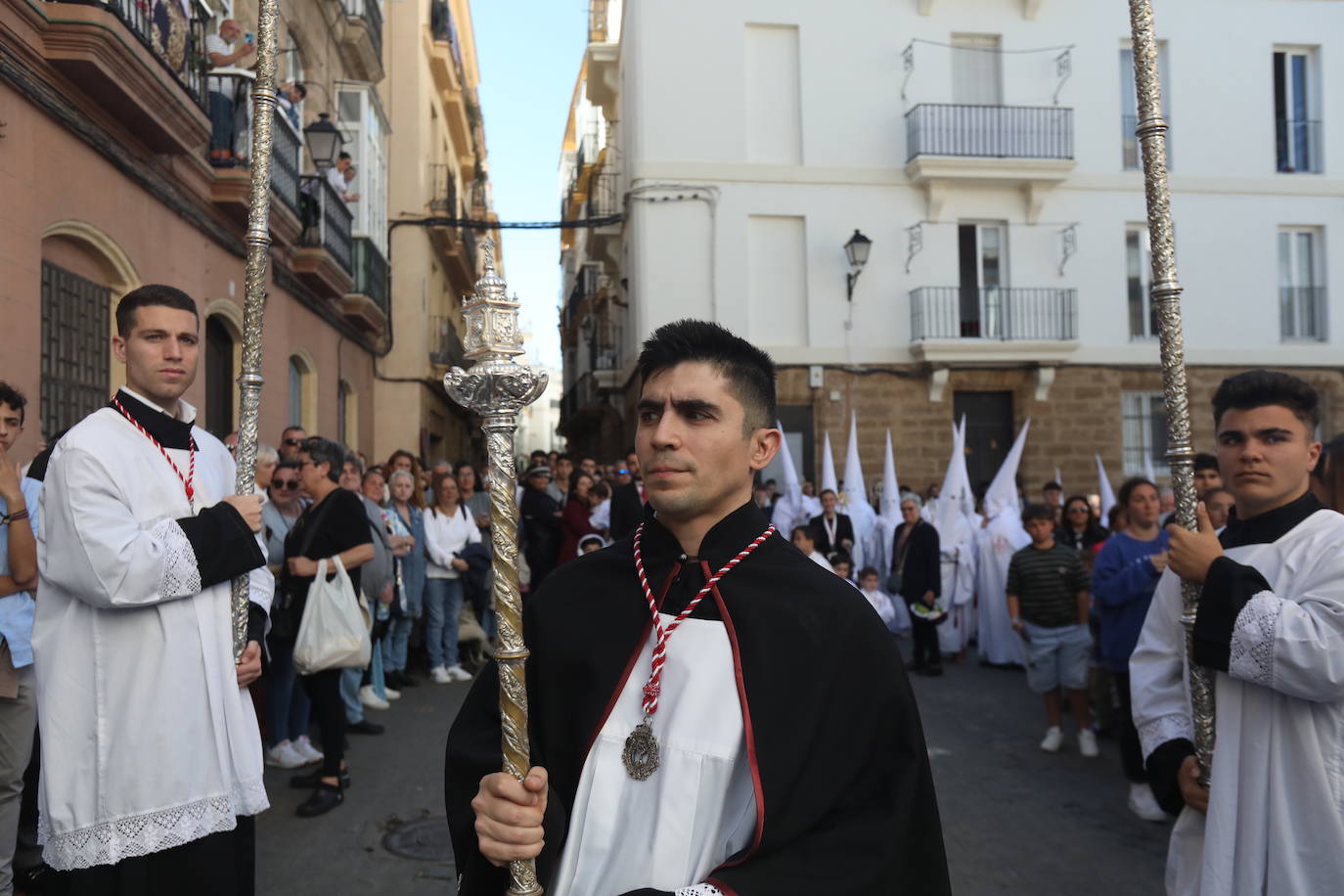 Fotos: La Sagrada Cena en su desfile del Domingo de Ramos en Cádiz