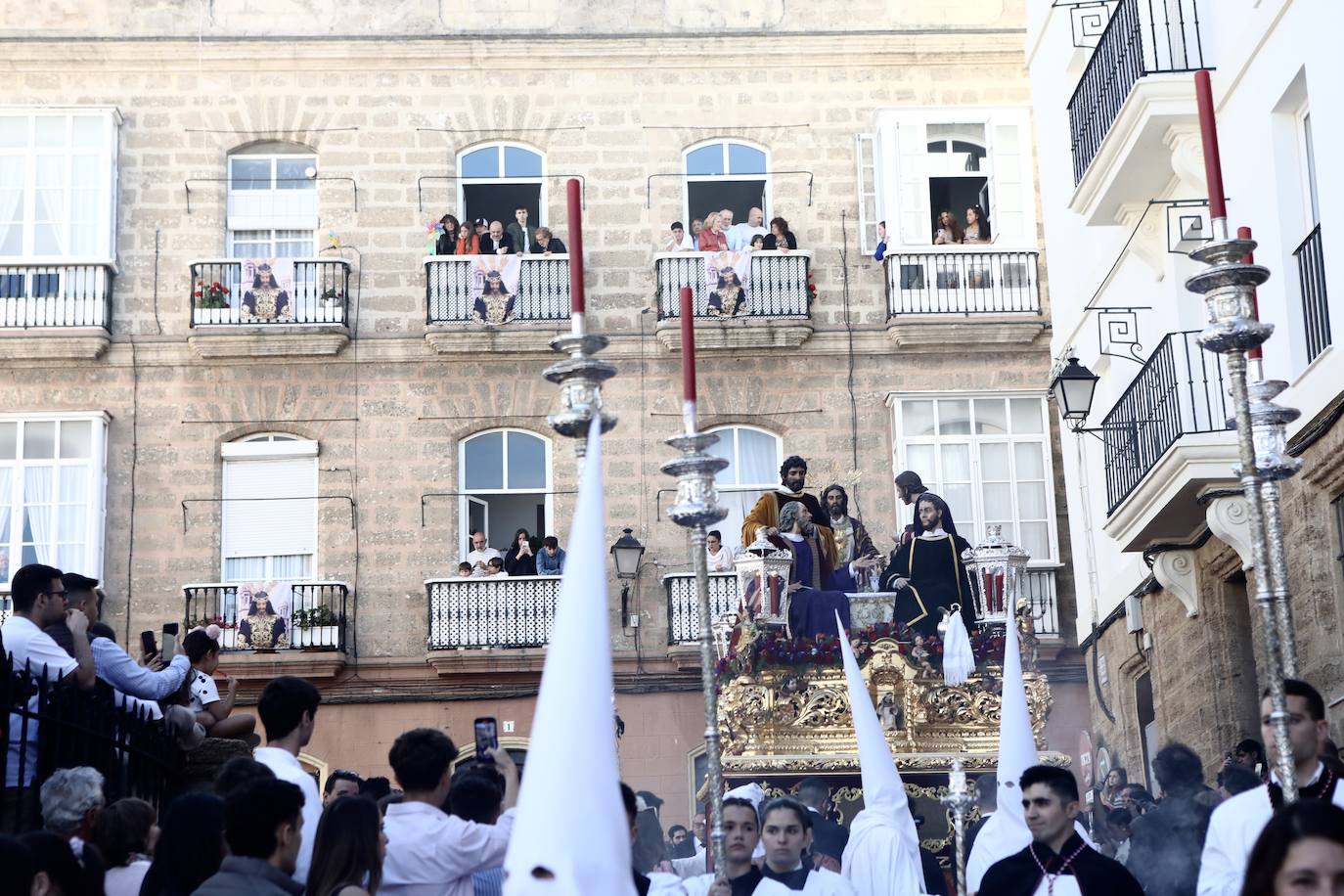 Fotos: La Sagrada Cena en su desfile del Domingo de Ramos en Cádiz