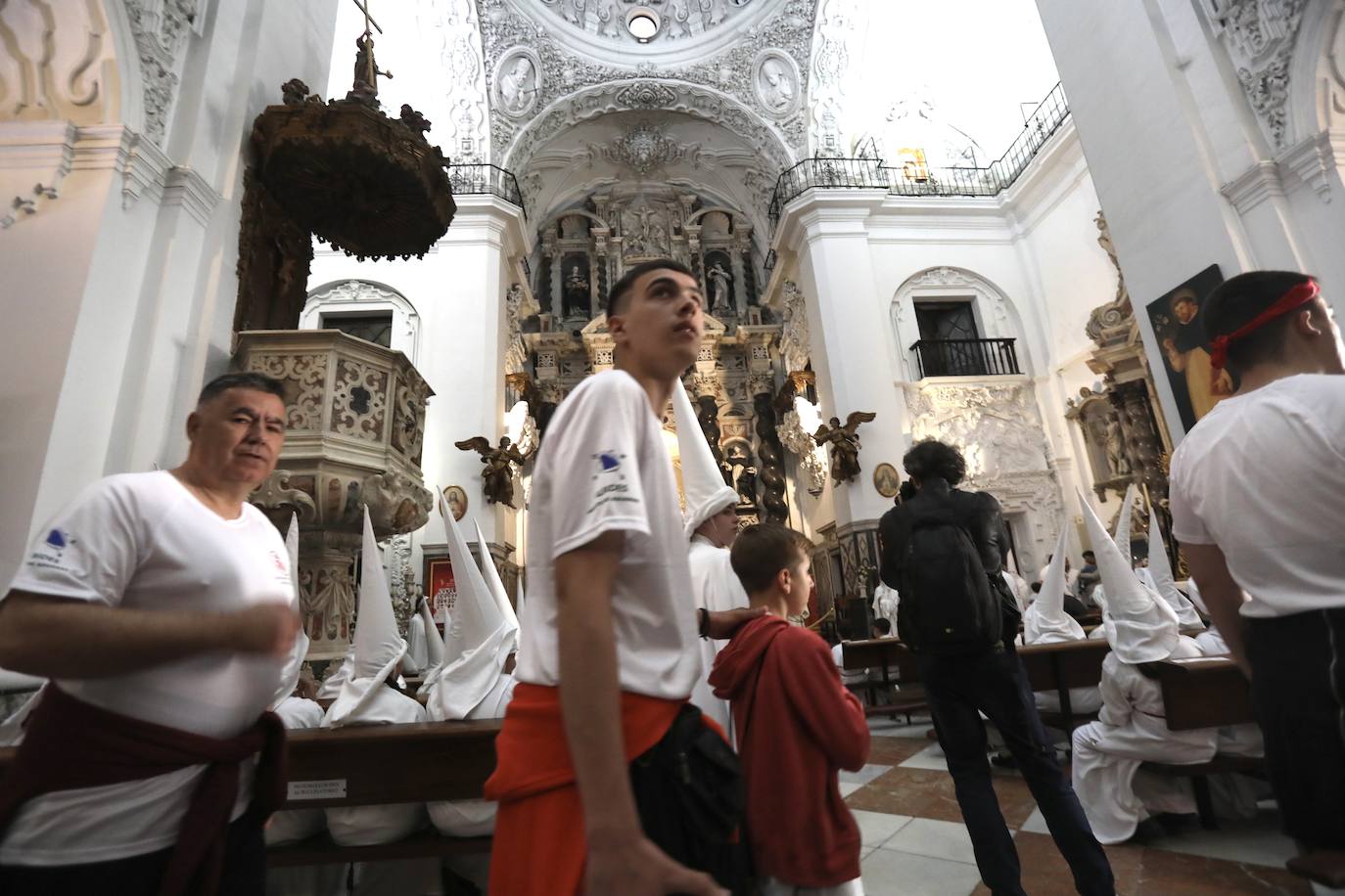 Fotos: La Sagrada Cena en su desfile del Domingo de Ramos en Cádiz