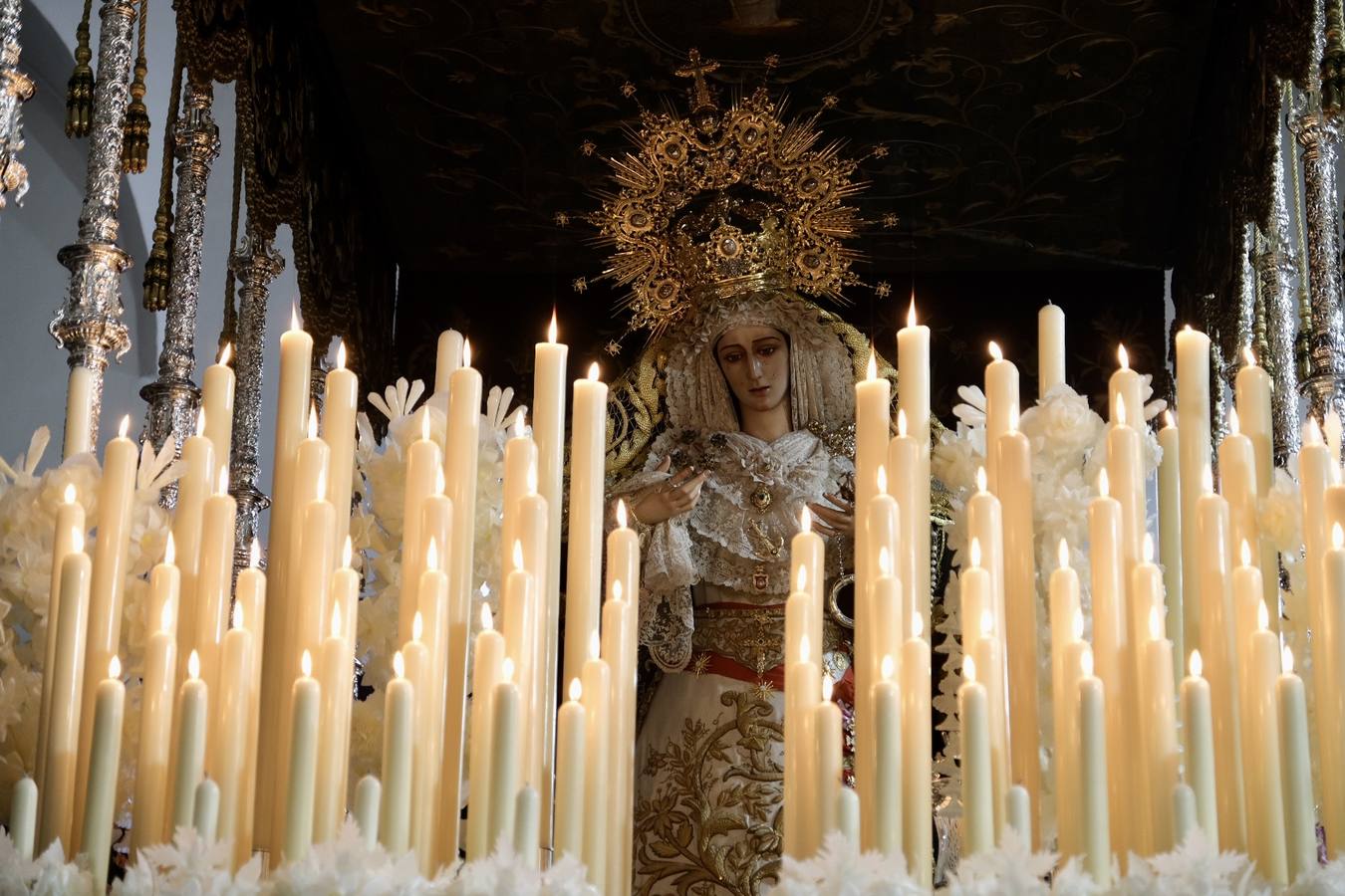 Fotos: El Nazareno del Amor recorre las calles de Cádiz