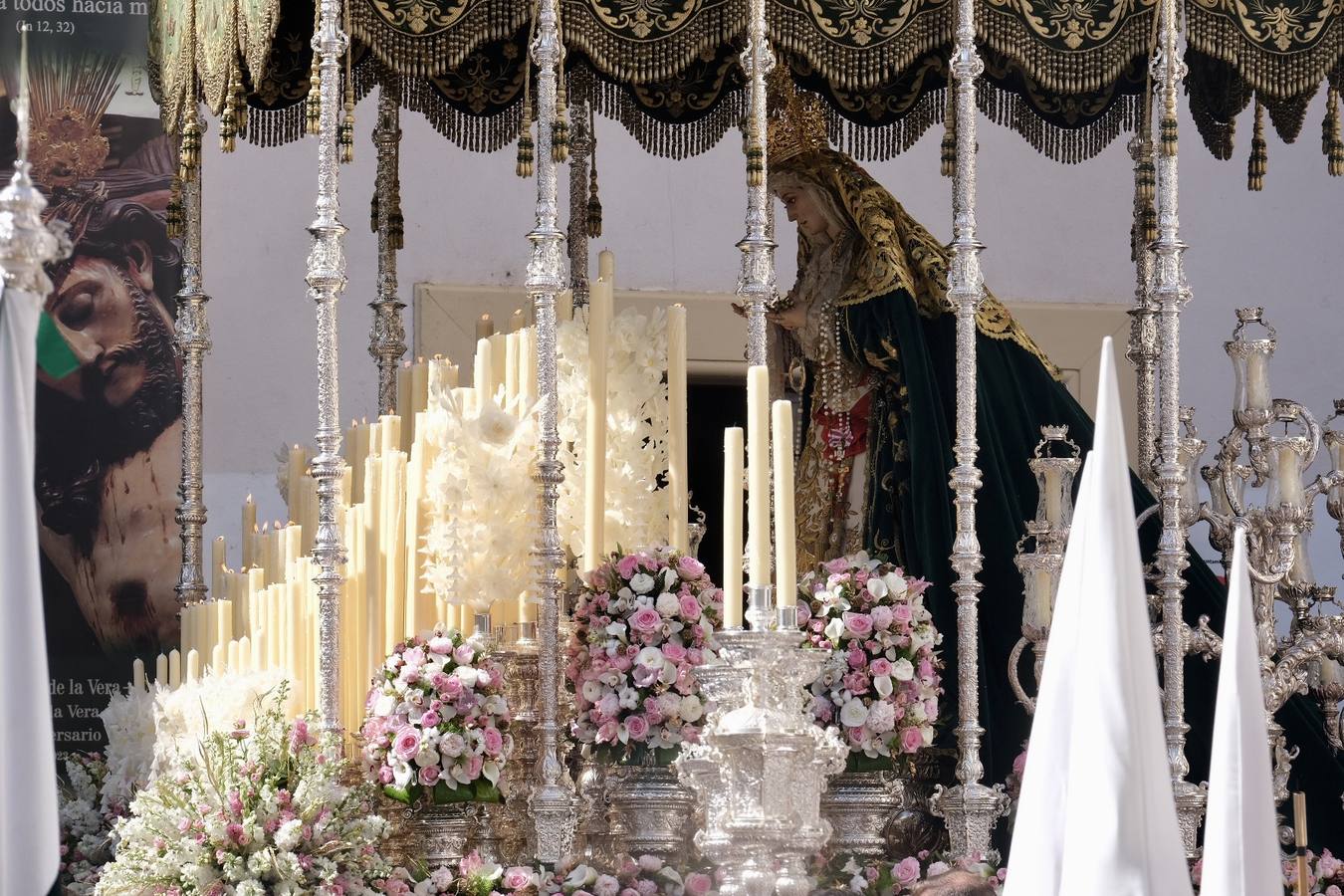 Fotos: El Nazareno del Amor recorre las calles de Cádiz
