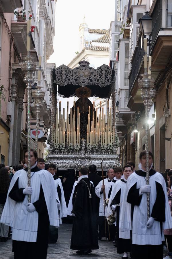 Fotos: Veracruz, la decana, el Lunes Santo en Cádiz