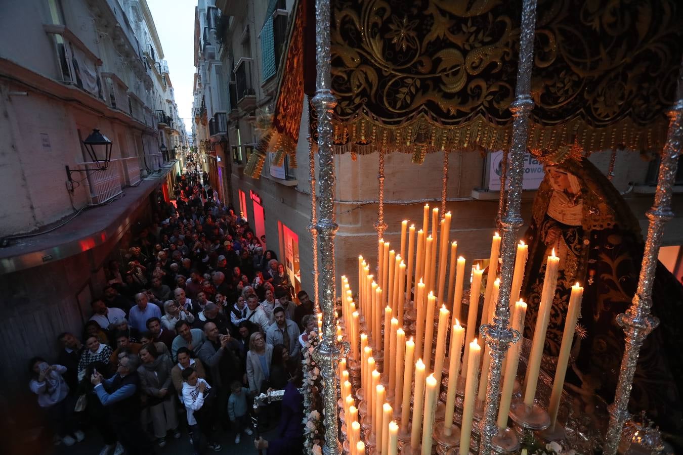 Fotos: Columna, el clasicismo de la hermandad de San Antonio