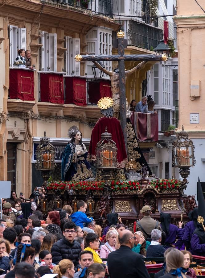 Fotos: Piedad procesiona el Martes Santo en Cádiz