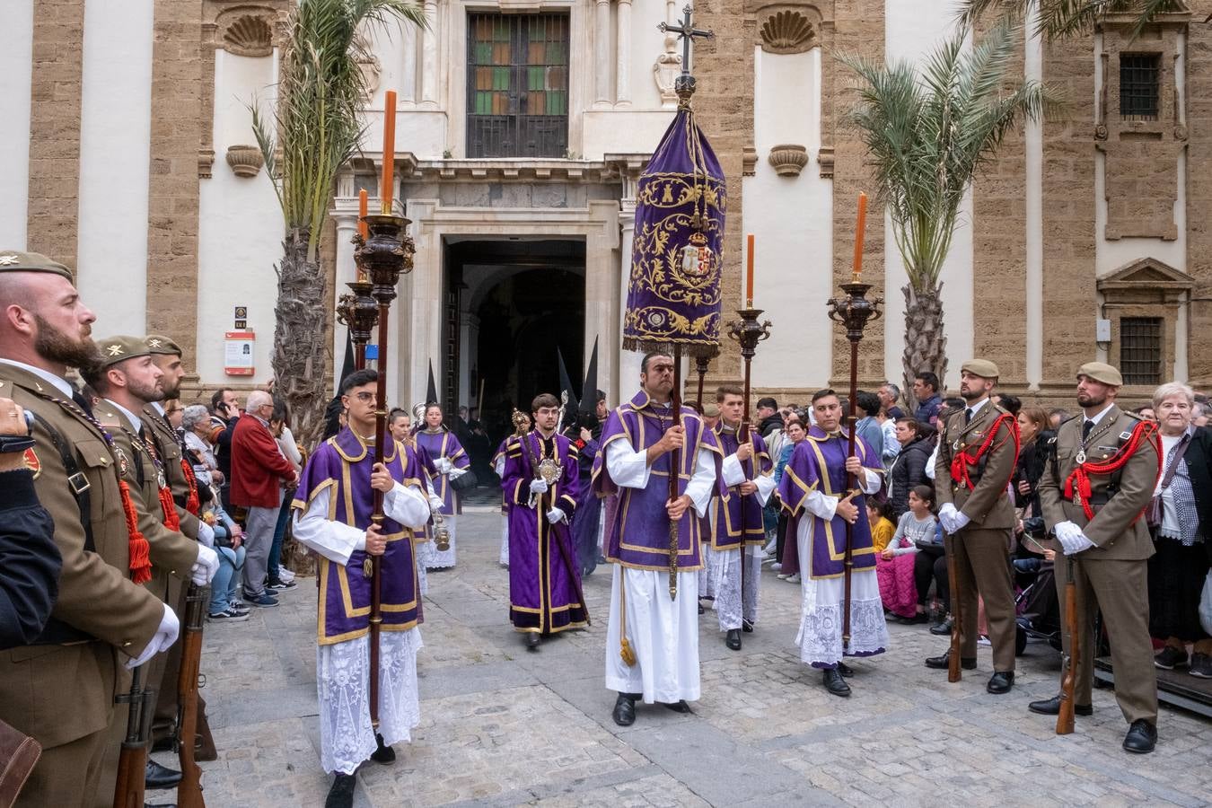 Fotos: Piedad procesiona el Martes Santo en Cádiz