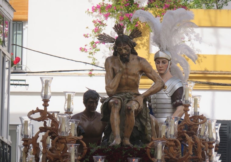 El Jueves Santo llena de público El Puerto de Santa María