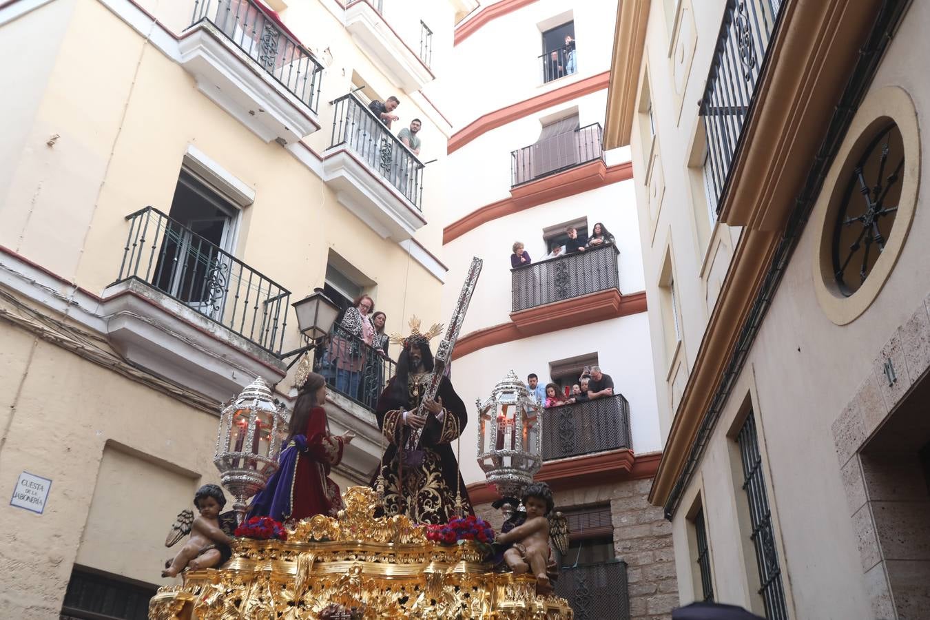 Fotos: Nazareno, el Jueves Santo en Cádiz