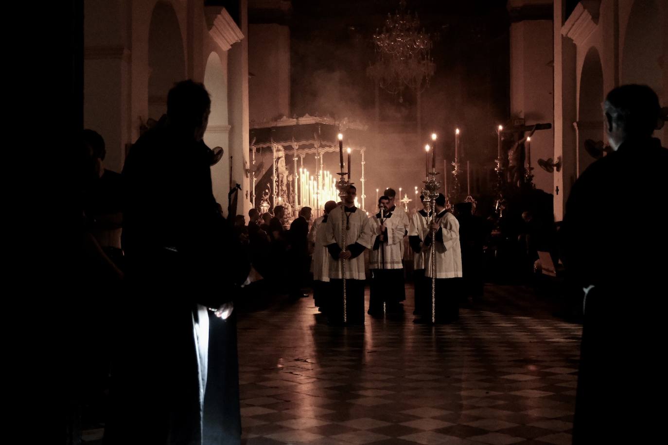 Fotos: Buena Muerte, la sobriedad de la hermandad de San Agustín