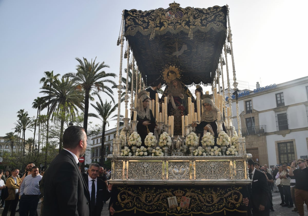 Jerez recupera el Sábado Santo cofradiero