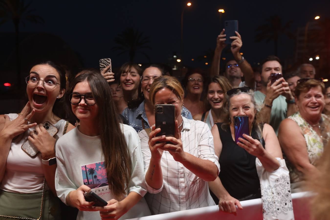 Alfombra roja: Cádiz recibe a las estrellas del South al ritmo de la Macarena