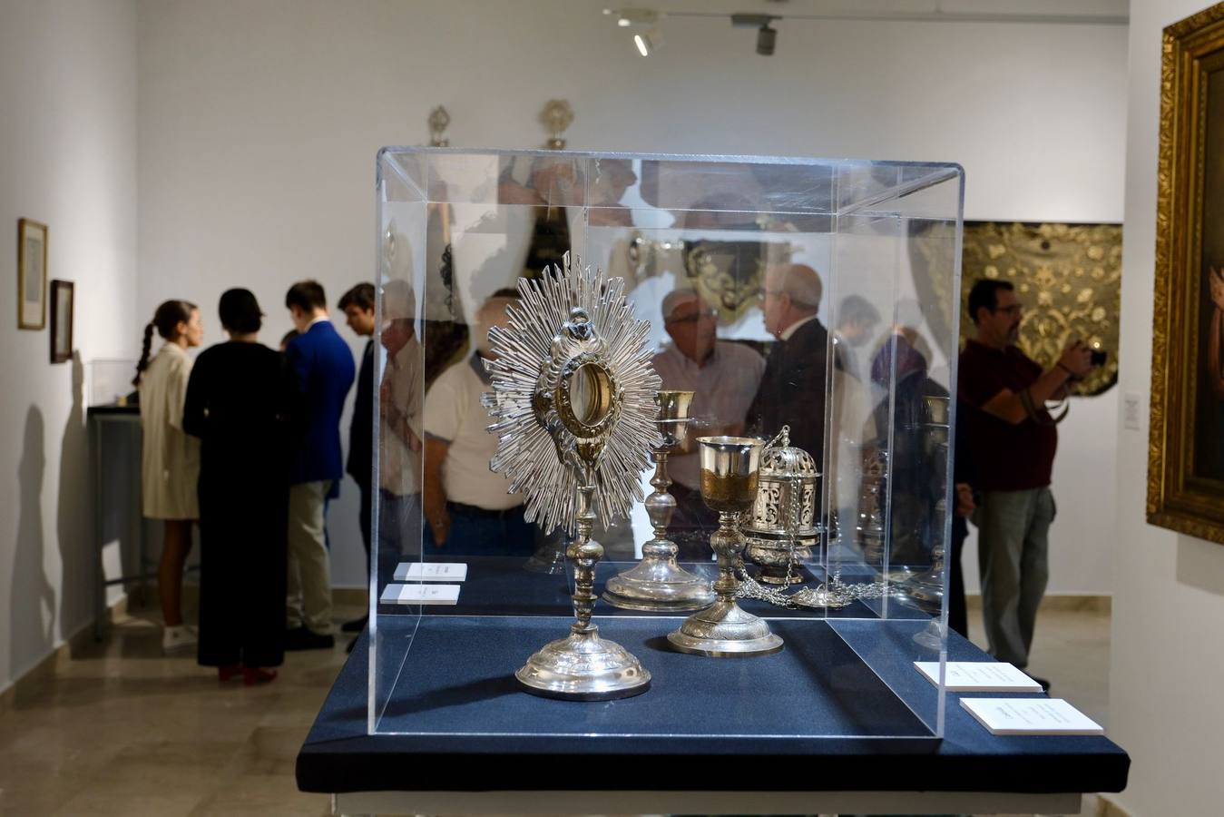 Fotos: Inaugurada la muestra de la hermandad del Caminito en la Fundación Cajasol