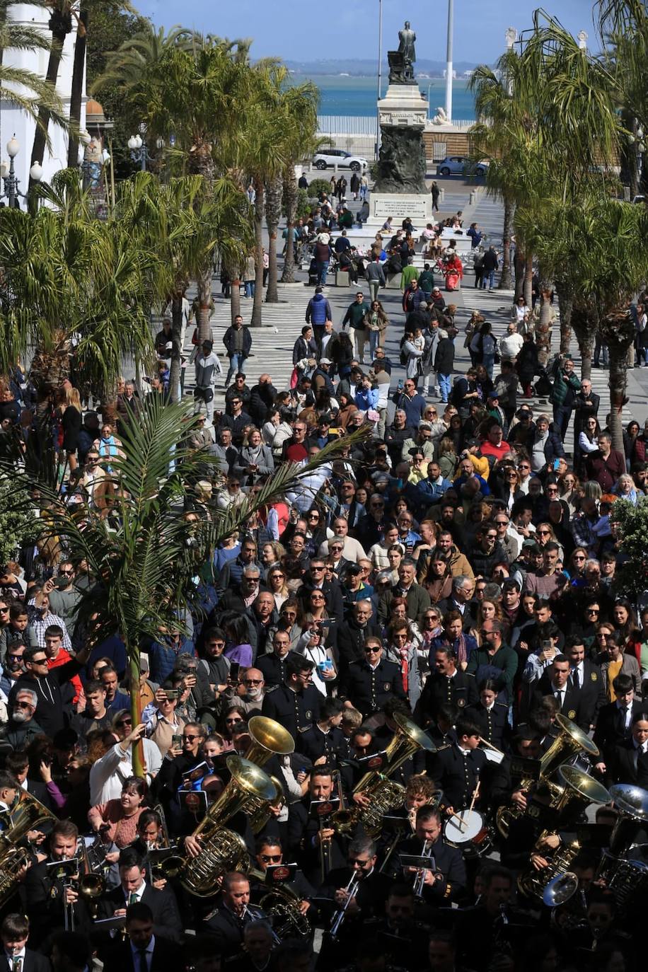 Fotos: pasacalles de bandas en el III Congreso Andaluz de Música de Semana Santa