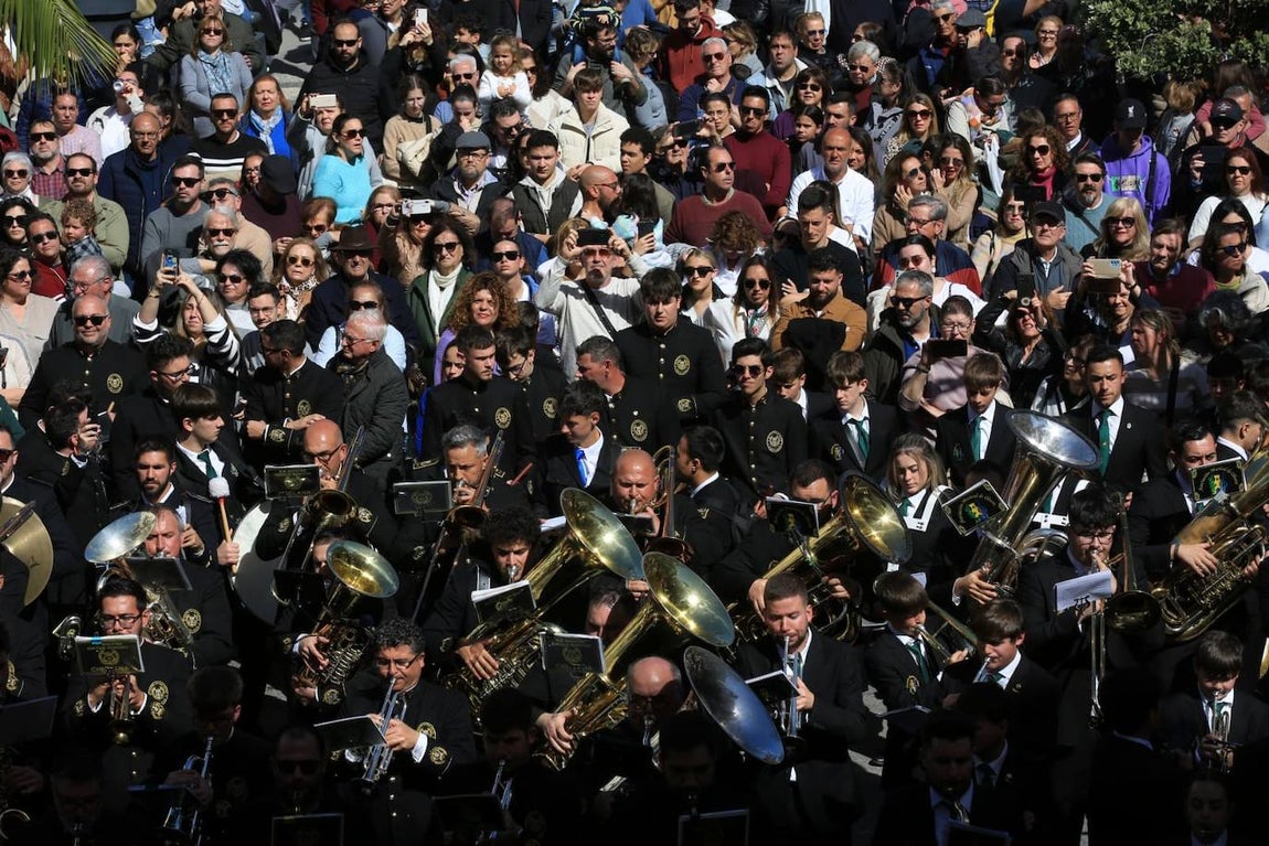 Fotos: pasacalles de bandas en el III Congreso Andaluz de Música de Semana Santa