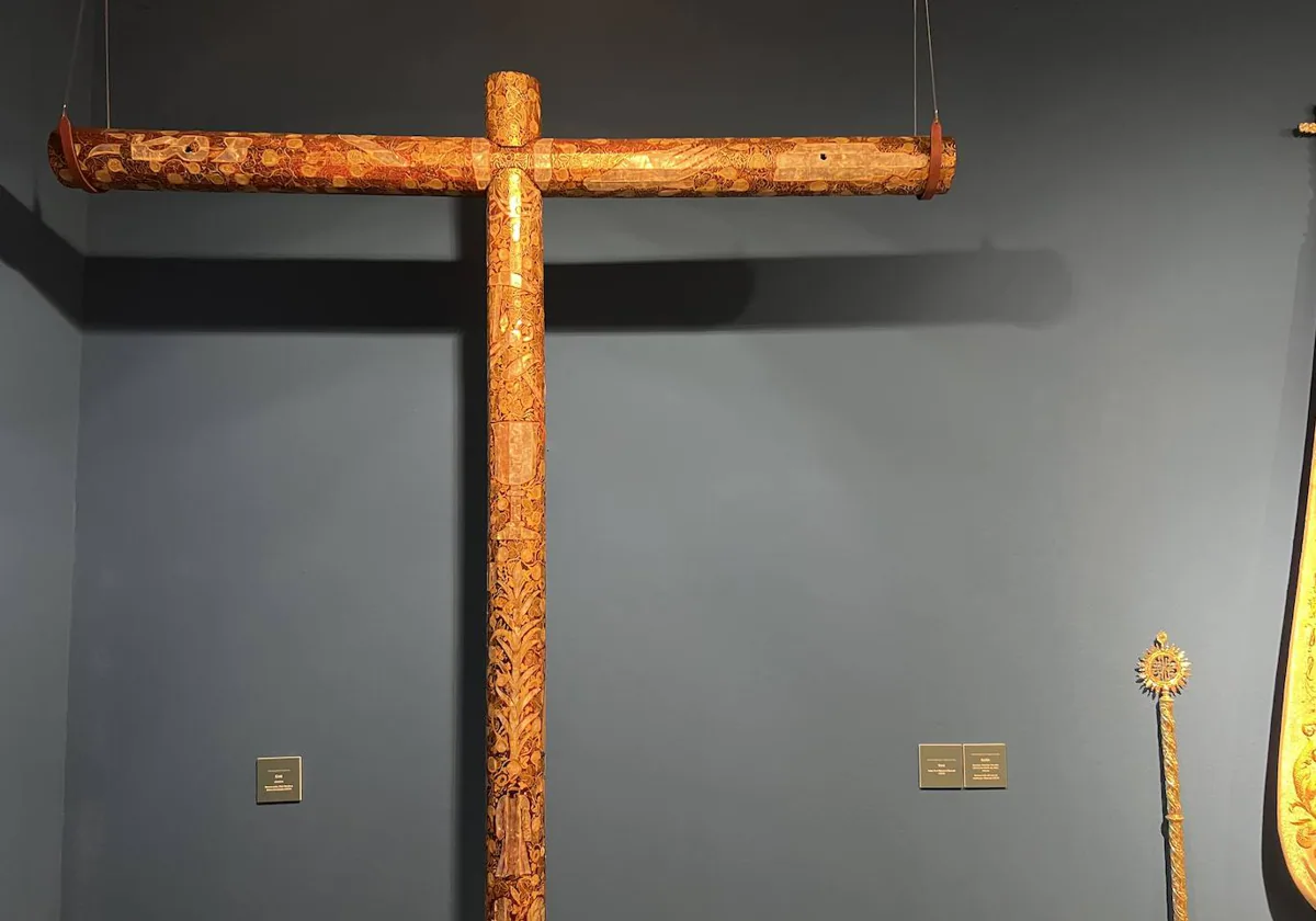 Cruz de Sudario de la archicofradía de Columna