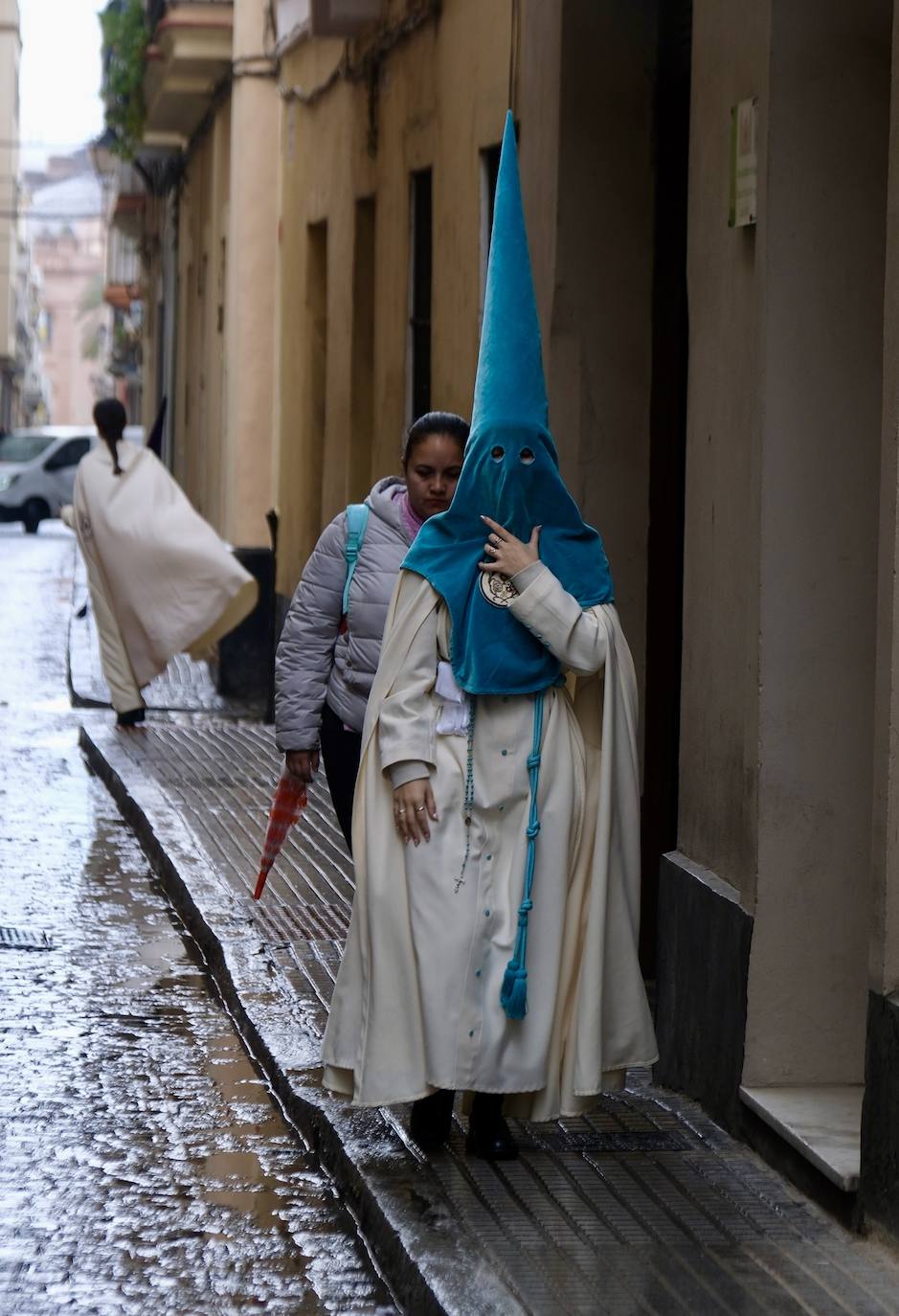 Fotos: El Prendimiento en el Lunes Santo de la Semana Santa de Cádiz 2024