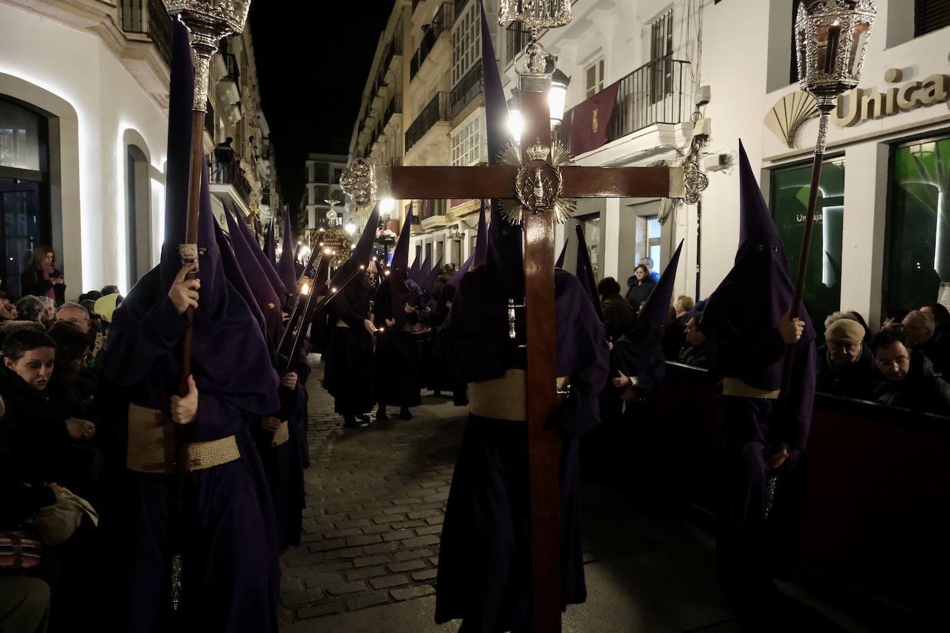 Fotos: Columna en la Semana Santa de Cádiz 2024