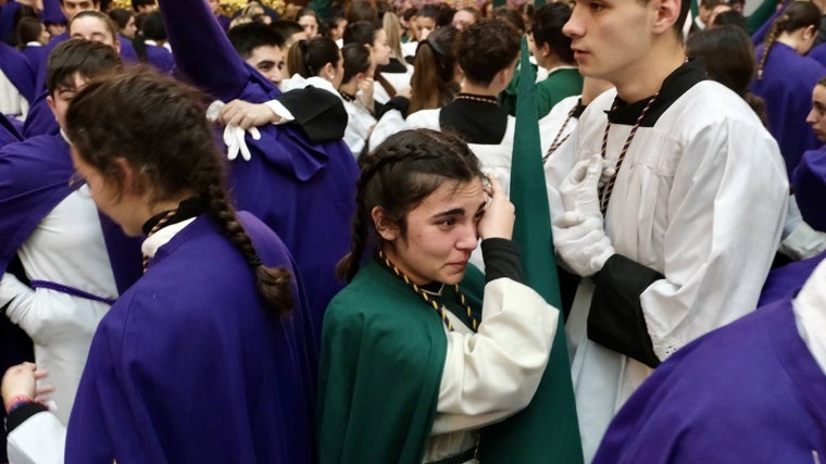 Crónica del Miércoles Santo 2024 en Cádiz: Ganas de cofradías en otra jornada a medias