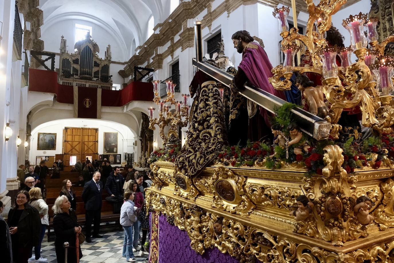 Fotos: Afligidos el Jueves Santo en Cádiz, en la Semana Santa 2024