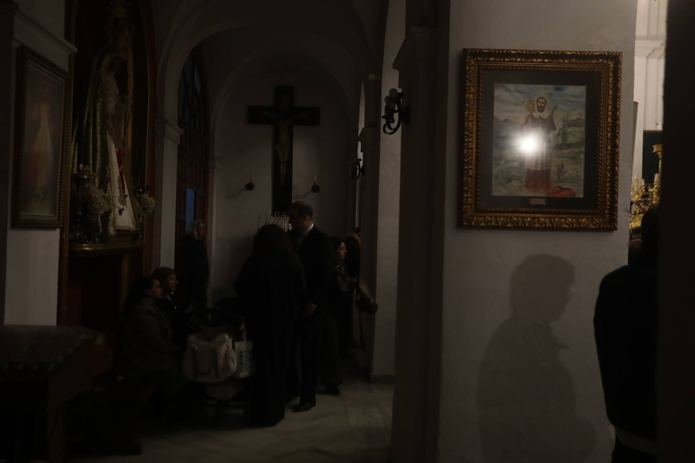 Fotos: Viernes Santo pasado por agua en Cádiz